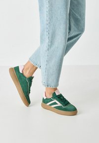 Tamaris Baskets basses - green comb
