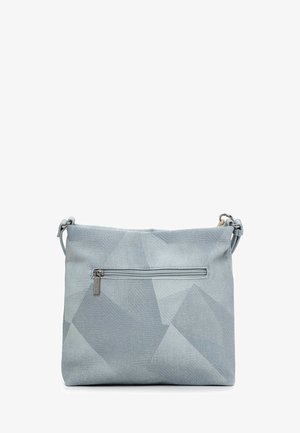 Bolso bandolera de tela gris claro con patrón geométrico y bolsillo frontal con cremallera, correa ajustable y tirador de cremallera plateado.