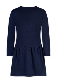 Mörkblå stickad klänning med långa ärmar, rund halsringning och samlade veck vid midjan för en utsvängd silhuett.