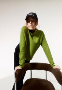 ARMEDANGELS MERINAA - Strickpullover - dark moss