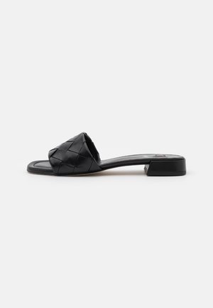 Mules - black