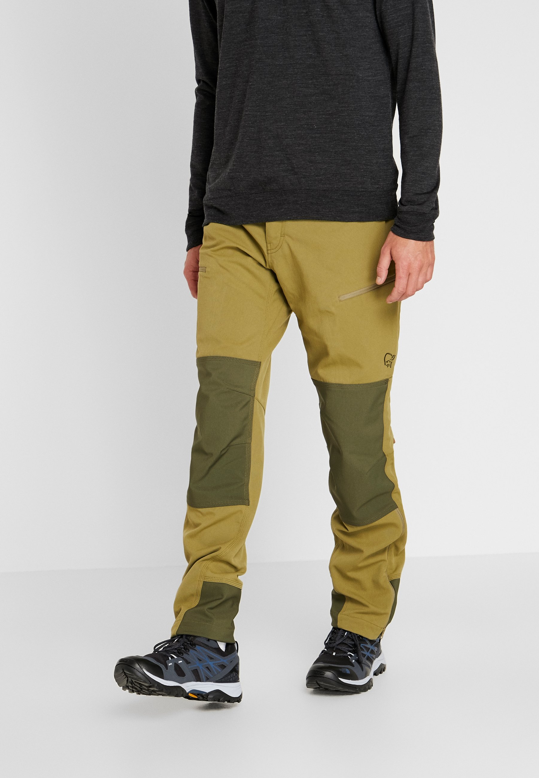 Norrøna SVALBARD HEAVY DUTY PANTS Bukse olive drab Norrøna SVALBARD PANTS Bukse olive drab Zalando.no