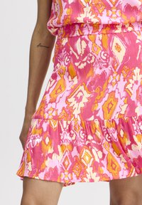 b.young BYJACQUELINE - Jupe trapèze - pink ethnic mix