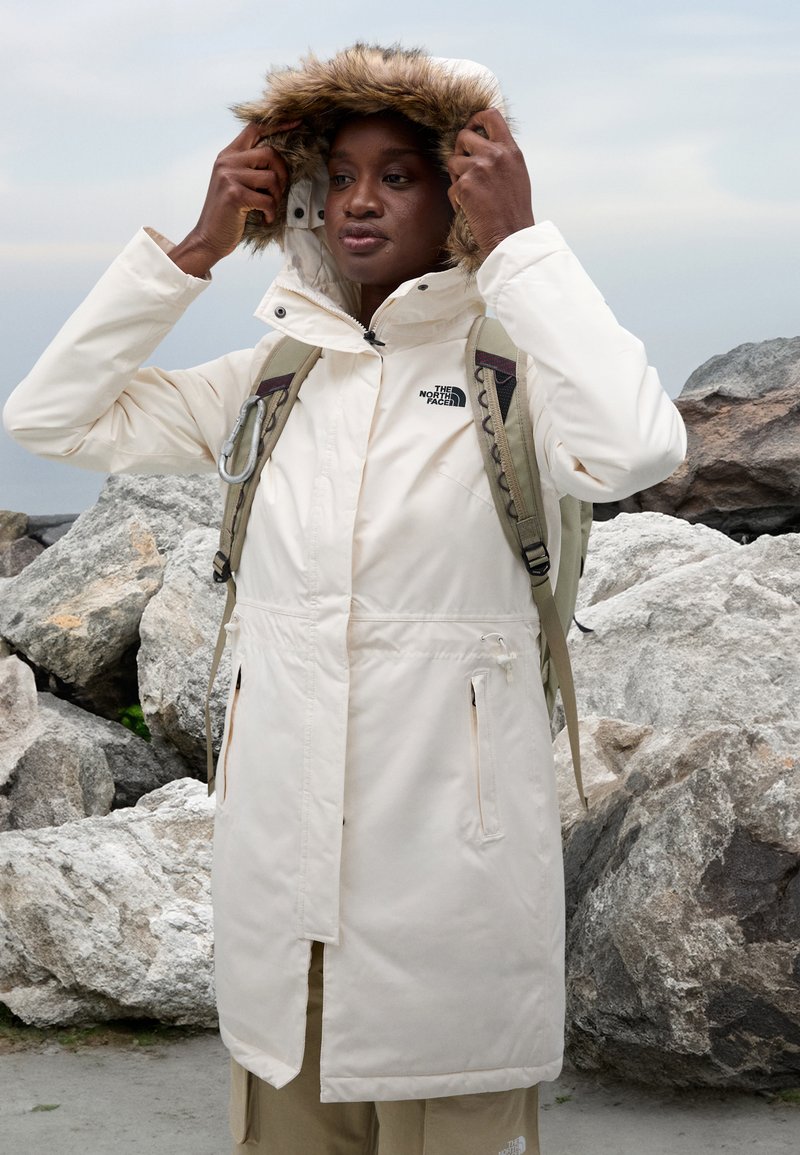 The North Face ZANECK PARKA - Párka - white dune