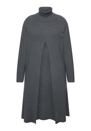 Šedé pletené šaty s vysokým límcem, dlouhými rukávy a detailem předního rozparku. Mají rovnou siluetu a dosahují pod kolena.