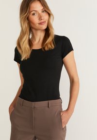 Niet geselecteerd, black