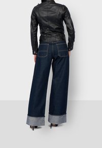Oakwood Lederjacke - black