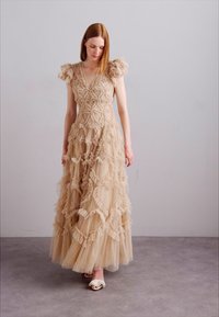 Needle & Thread AMORETTE V NECK GOWN - Gallakjole - sand