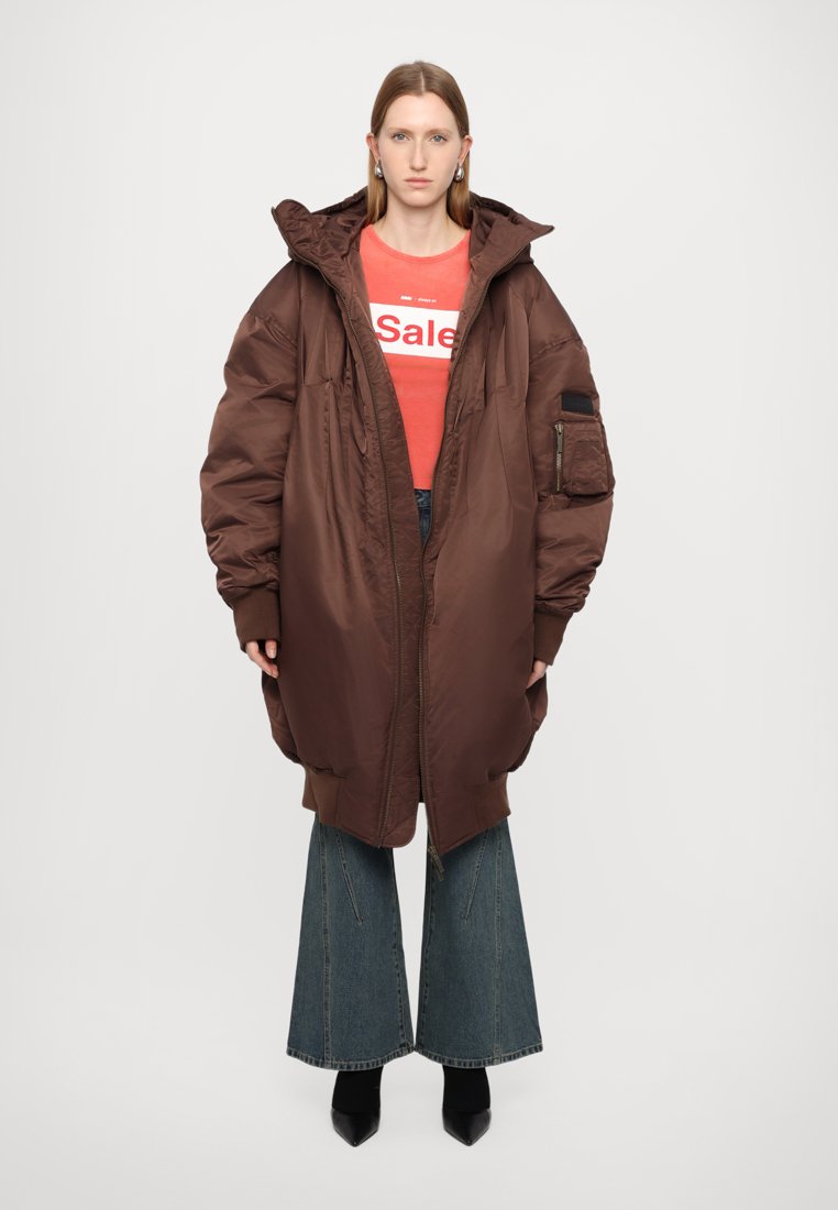 FENG CHEN WANG BROWN FOLDING セットアップ