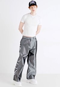 Jaded London CURRENCY SHINY COLOSSUS - Jean large - silver