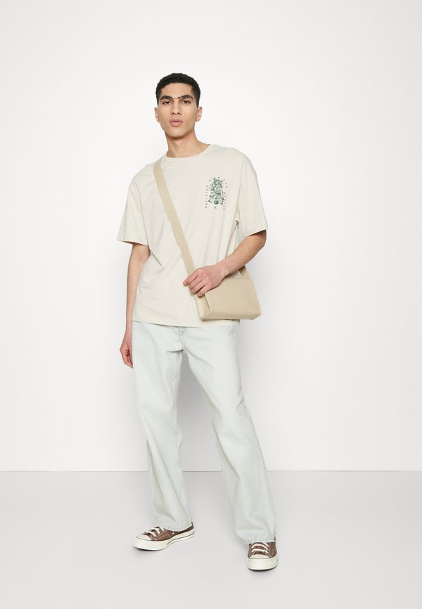 OMAR - Loose Jeans - drift superlight worn4