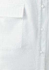 BWLDR KYLIE - Haljina-majica - white