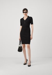 Guess DESTINY DRESS - Robe fourreau - jet black