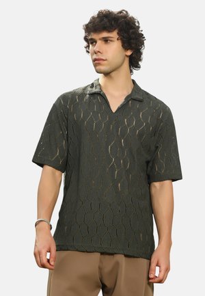 - Koszulka polo