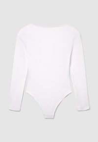 Body a maniche lunghe bianco con scollo a U, realizzato in tessuto liscio, con silhouette aderente e design a perizoma sul fondo.