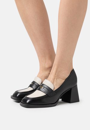 Classic heels - black