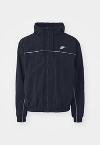 Επιλέχθηκε, black/white