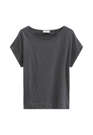 T-shirt a maniche corte grigio scuro con scollo ampio e rotondo, realizzata in tessuto leggero, con etichetta Marc O'Polo sul colletto.