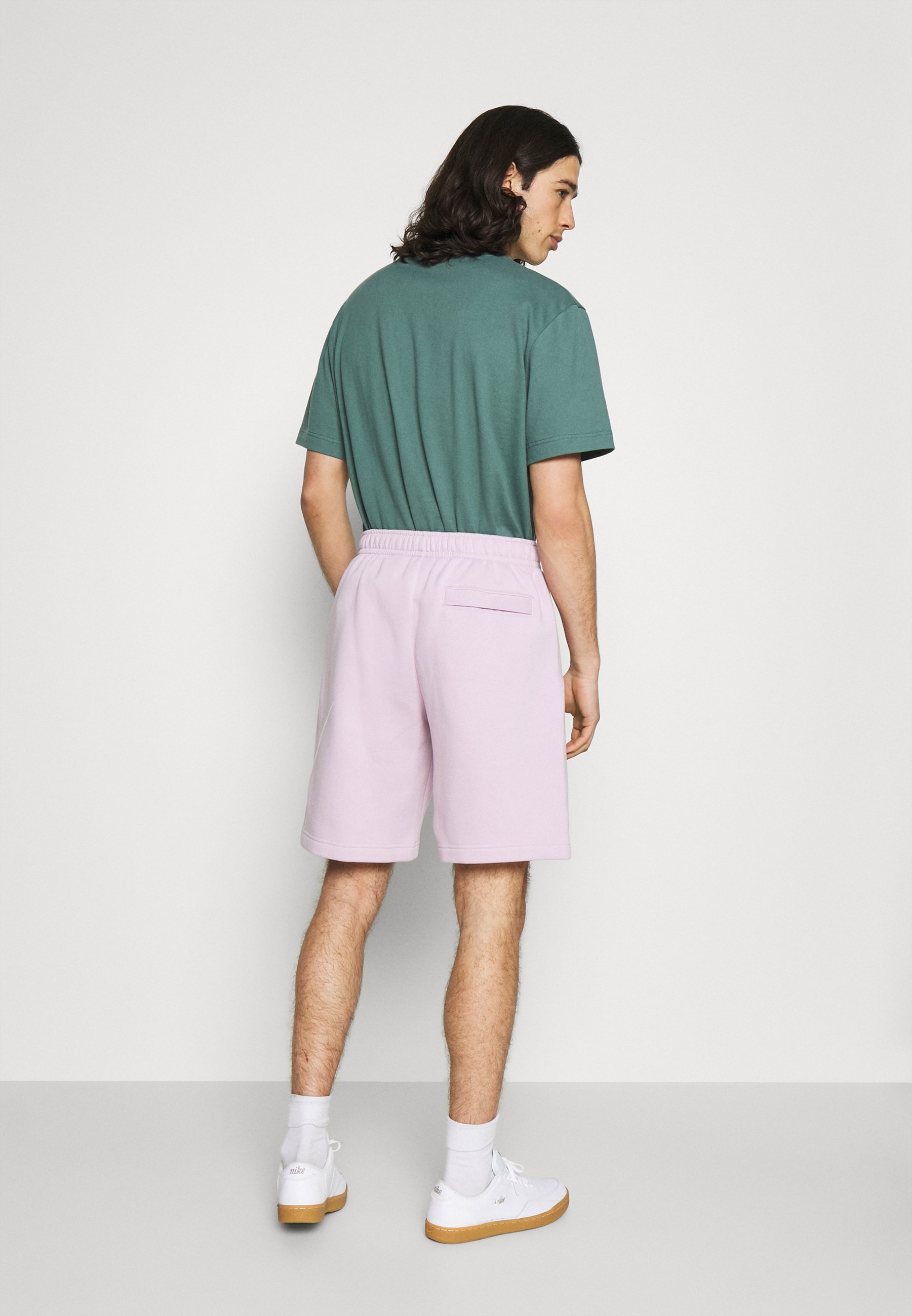 Nike Sportswear CLUB - Shorts - iced 