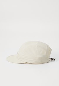 Peak Performance TRAIL UNISEX - Cap - sand fog