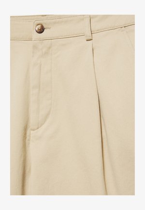 PULL&BEAR, MID-WAIST DARTED - BERMUDA SHORTS - Short - beige
