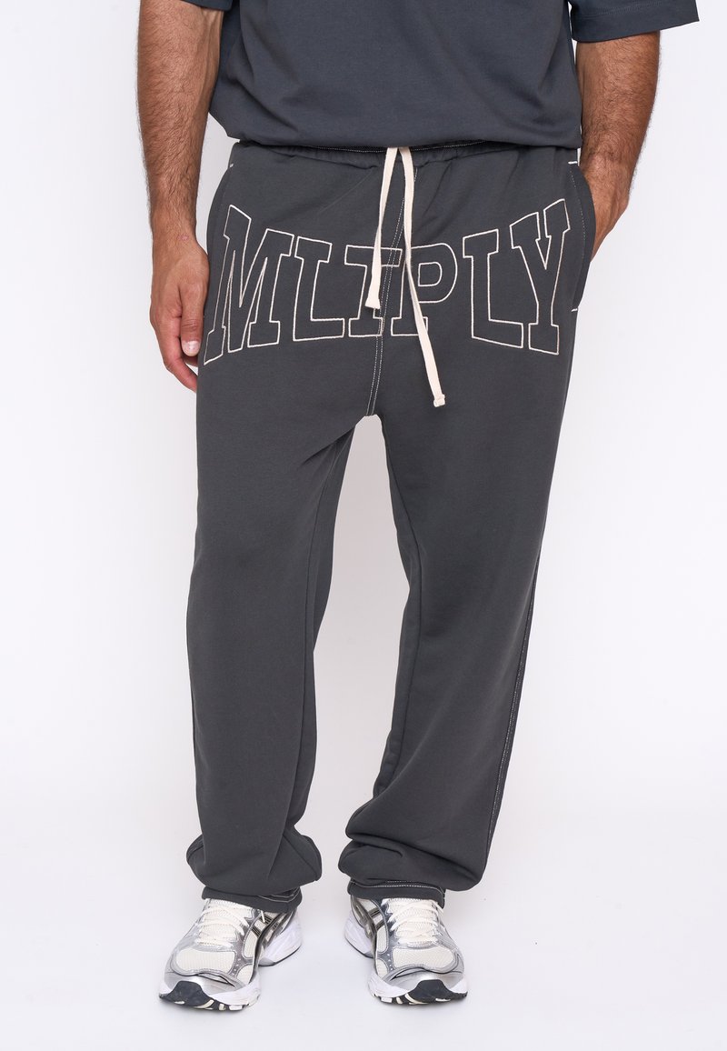 Multiply Apparel JOGGER MANAGER - Pantalones deportivos - black soda