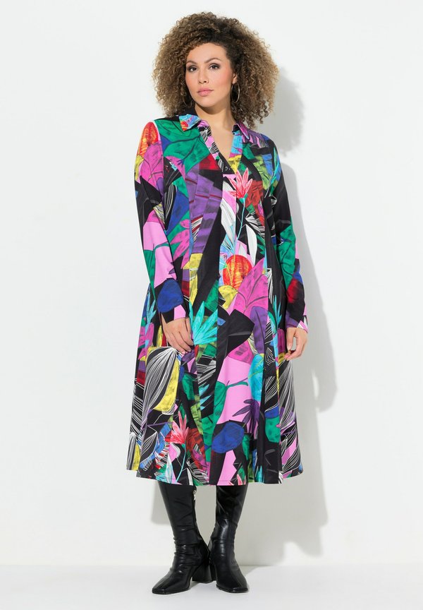 GRAPHIC LEAF - Jerseykleid