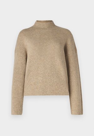 Suéter creme canelado com um decote alto, ombros caídos e mangas longas. Feito de um tecido macio e texturizado, com um corte descontraído.