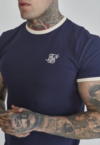 SIKSILK - T-shirt basic