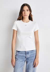 Tommy Jeans - SLIM ESSENTIAL  - T-shirts - white Miniatyrbilde 1