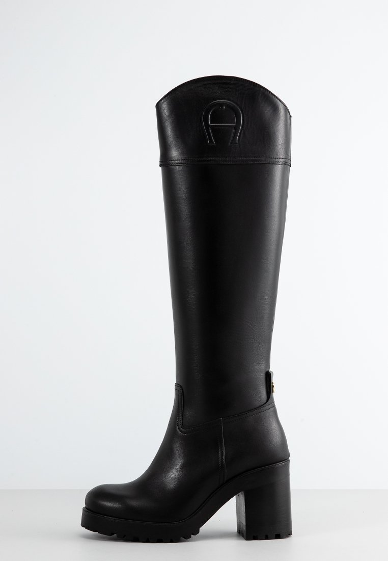 aigner Plateaulaarzen zwart aigner Plateaulaarzen zwart