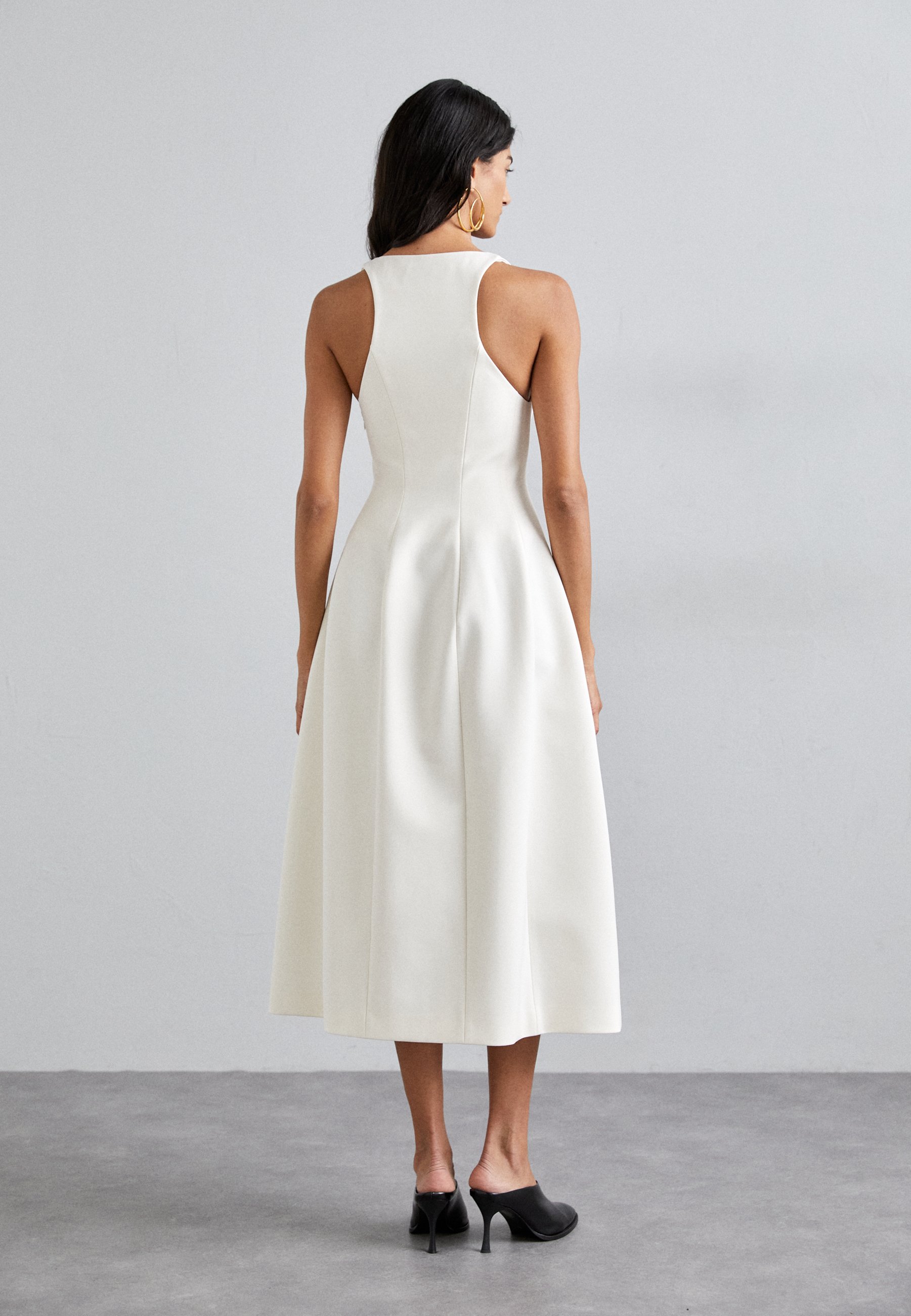 パーティードレス Philosophy Di Lorenzo Serafini Rhinestone Jersey Dress Ivory Sequin Dress by Philosophy di Lorenzo Serafini | Rent
