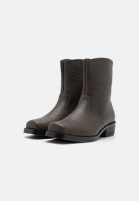 Koi Footwear Botki kowbojki i motocyklowe