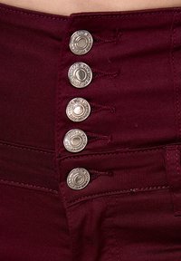 Elara HIGHWAIST - Vaqueros pitillo - rot