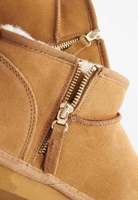 Next SHOWER RESISTENT LINED - Ziemas zābaki - tan brown