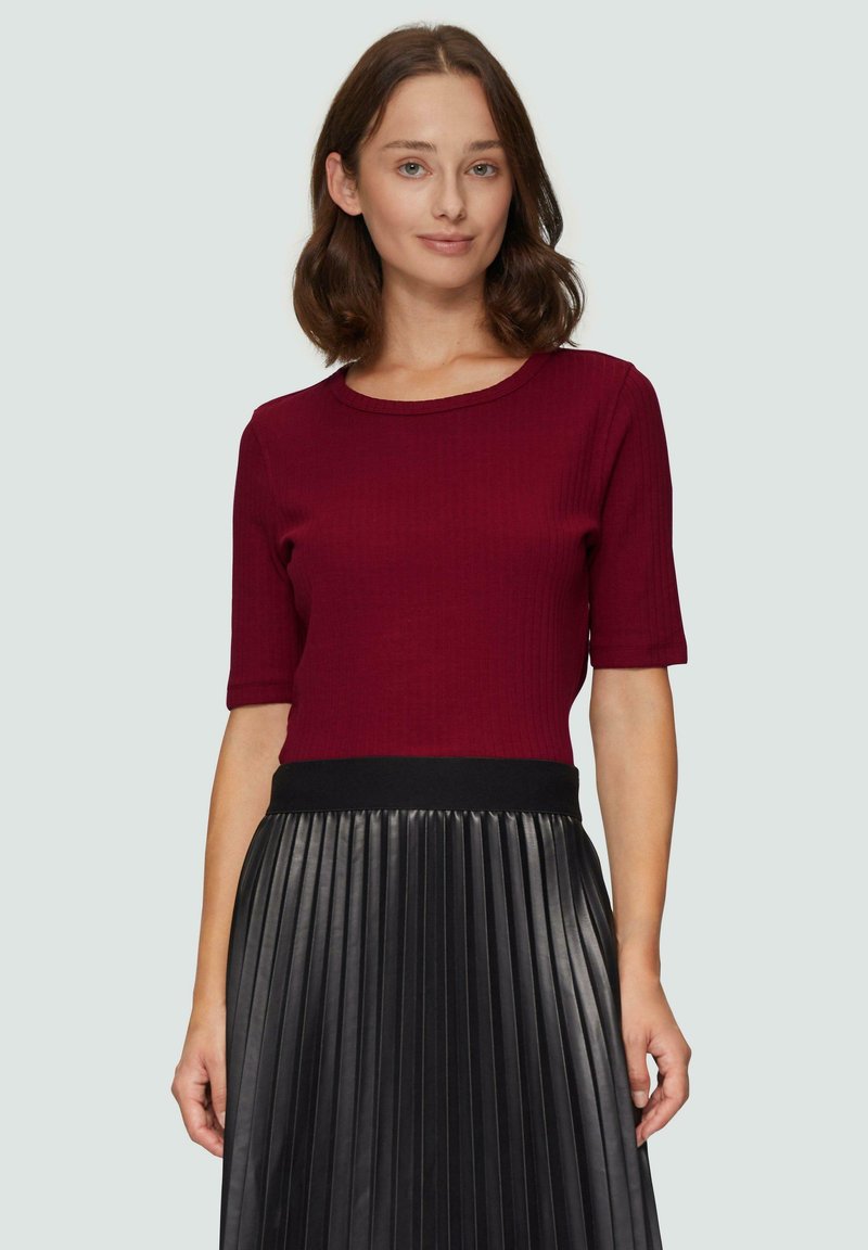 s.Oliver HALFLANGE MOUWEN - T-shirt print - rubinrot