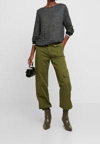 s.Oliver Strickpullover - mottled black