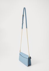 COACH TABBY CHAIN CLUTCH - Delninukė - blue