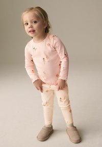 Miniaturna slika 2