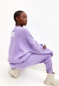 Cesare Gaspari OVERSIZED JOGGER SET  - Spodnie treningowe