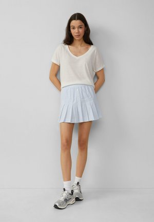 - T-shirt basic