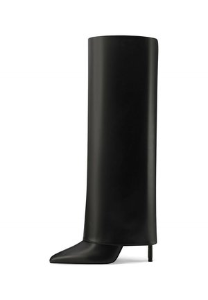 Stivale in pelle nera alto fino al ginocchio con punta affusolata e tacco a stiletto. Texture liscia e design minimalista con un fusto alto e strutturato.
