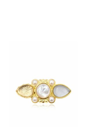 Barrette en or avec une grosse perle centrale, quatre perles plus petites et deux accents texturés en forme de goutte, en or et argent, de chaque côté.