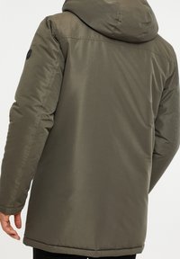 Threadbare Kurtka zimowa