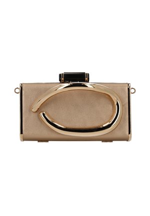 Beige Clutch mit strukturierter Lederoberfläche, verziert mit einer großen goldenen Metallring-Detail, schwarzem Verschluss und goldenen Akzenten an den Kanten.