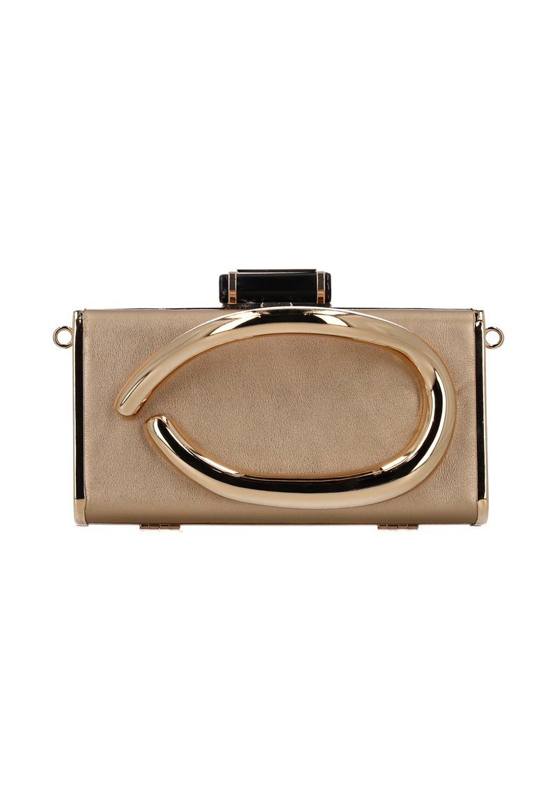 Beige Clutch mit strukturierter Lederoberfläche, verziert mit einer großen goldenen Metallring-Detail, schwarzem Verschluss und goldenen Akzenten an den Kanten.