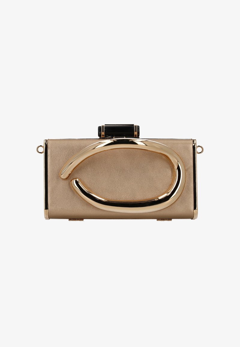 Beige Clutch mit strukturierter Lederoberfläche, verziert mit einer großen goldenen Metallring-Detail, schwarzem Verschluss und goldenen Akzenten an den Kanten.