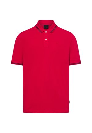 Rotes Poloshirt aus Baumwolle mit einem Zwei-Knopf-Verschluss, kontrastierenden schwarz-weißen Streifen am Kragen und an den Ärmeln sowie einem Logo-Detail.
