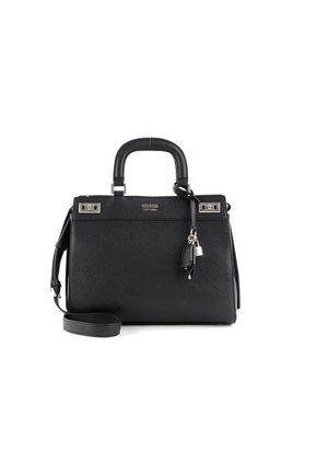 Zwarte Guess-handtas met bovenhandvatten, afneembare schouderriem, zilverkleurige hardware en een kleine hangende slot- en sleutelhanger.
