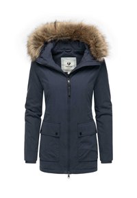 Tumesinine parka faux karusnahast kapuutsiga, täispikk eesmine lukku, kaks eesmist taskut ja ribidega mansetid. Valmistatud vastupidavast kangast soojuse hoidmiseks.